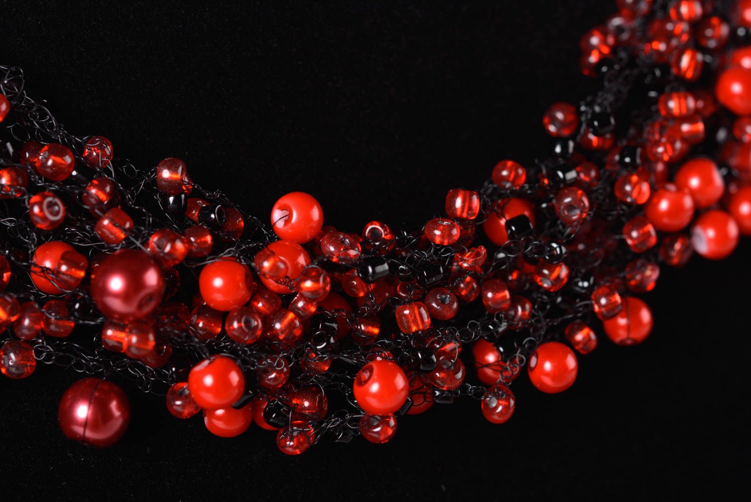 Collier en perle de rocaille Bijou fait main rouge et noir original Cadeau femme photo 4