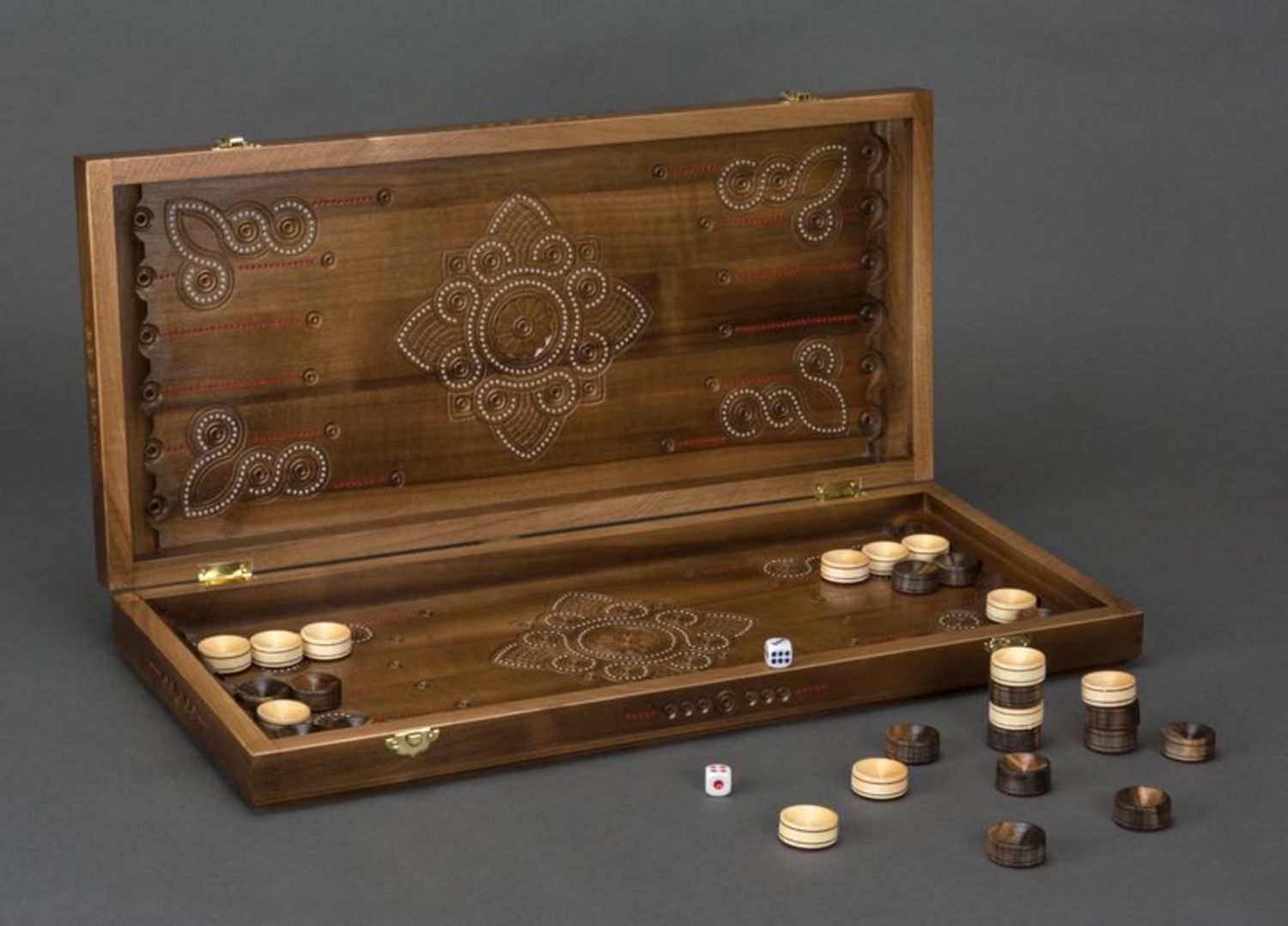 Wooden backgammon set photo 1