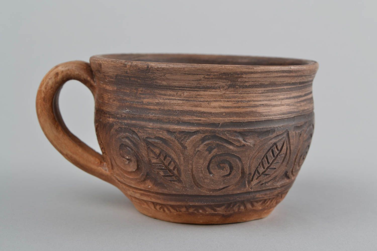 Natural large glazed clay cup with handle in brown color with pattern 0,57 lb photo 3