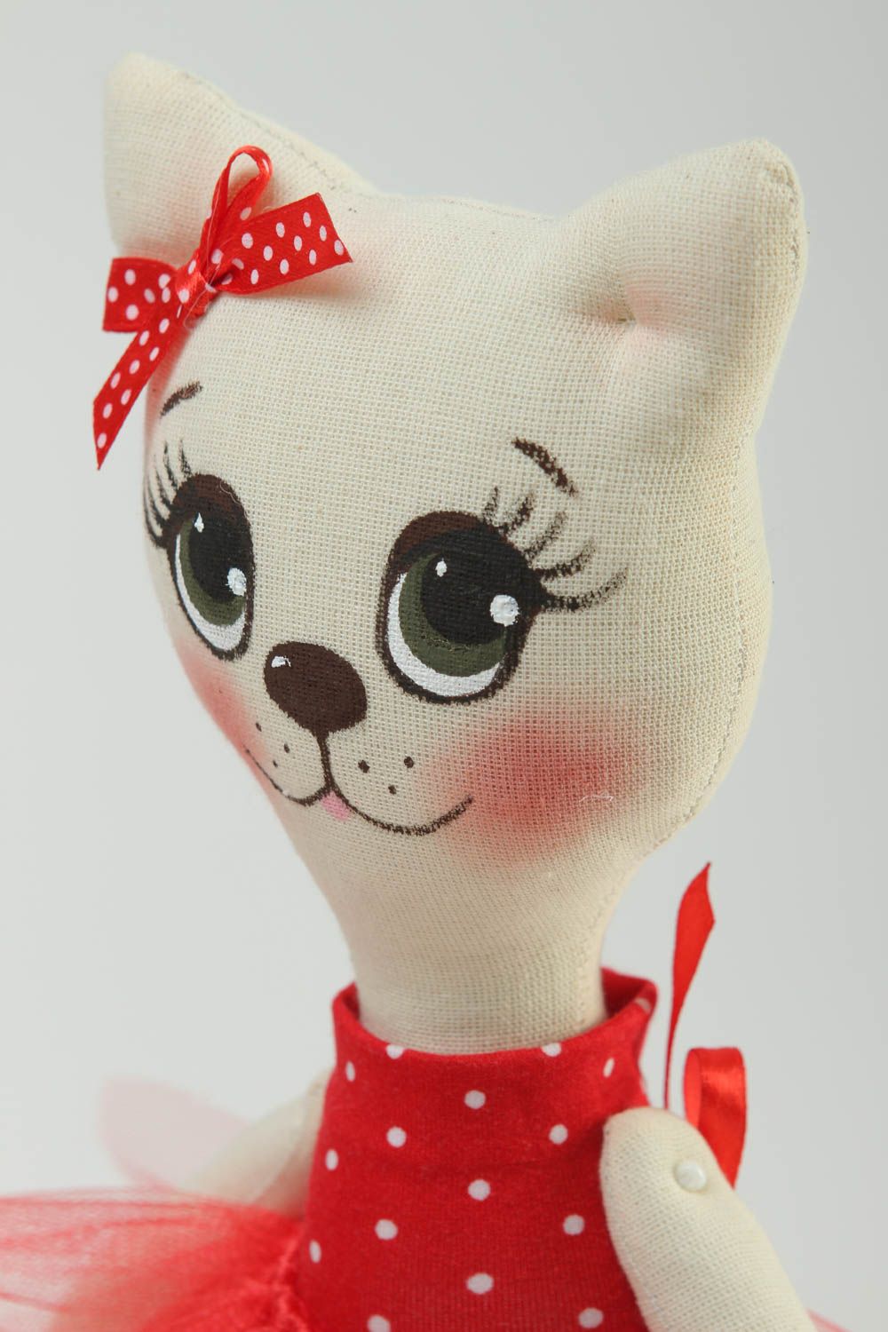 Игрушка ручной работы игрушка кошка оригинальная игрушка балерина в красном фото 3