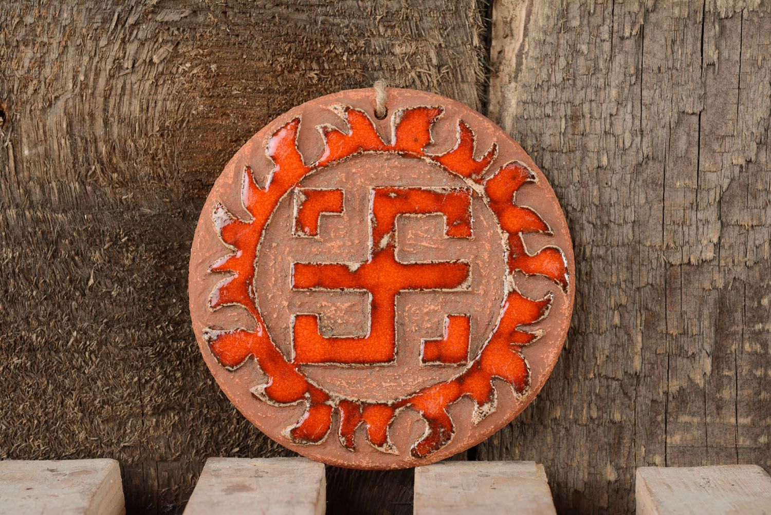 Guardião-pingente eslavo de cerâmica  para parede feito à mão Ognevitsa foto 1