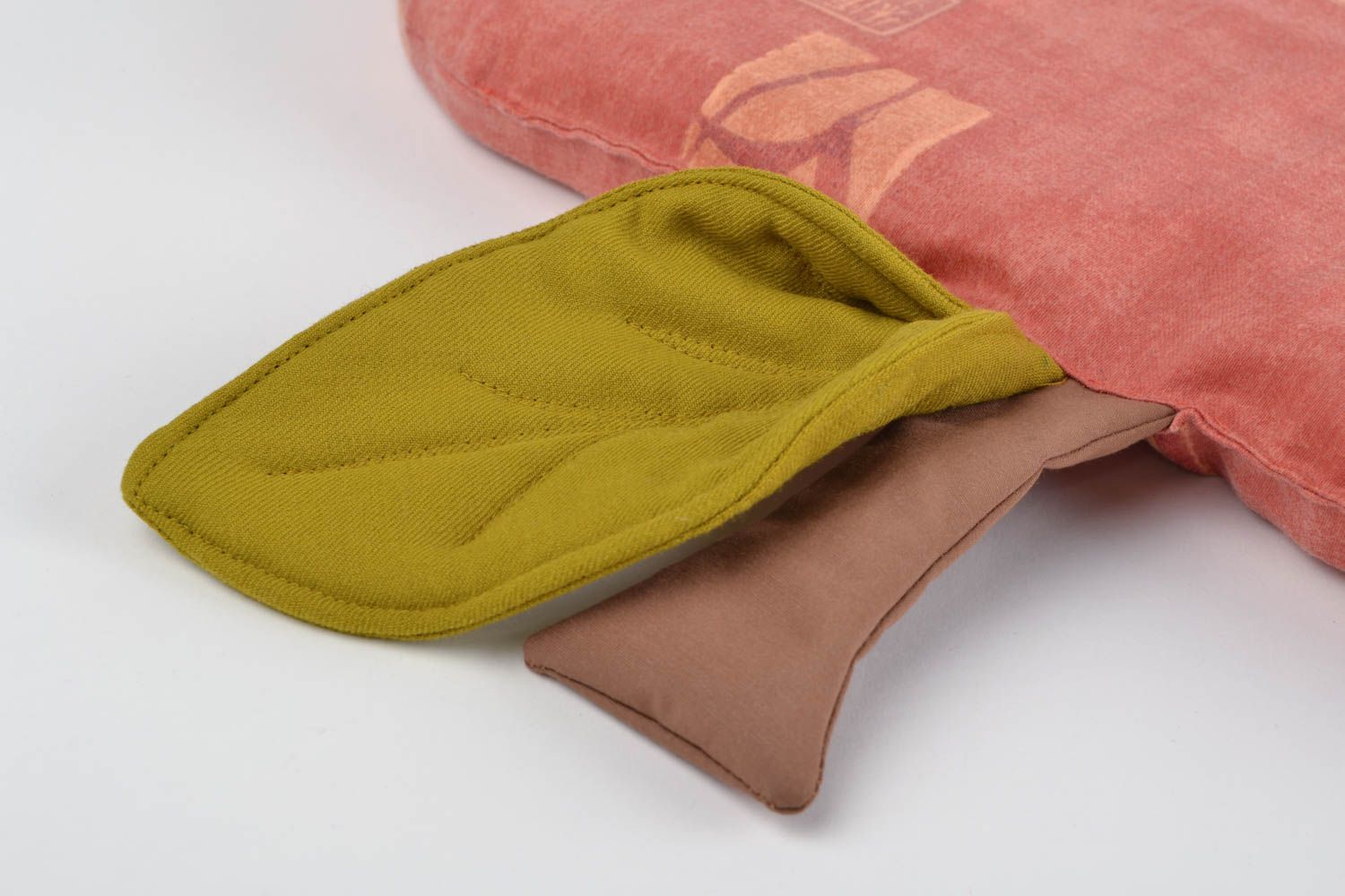 Almohada de algodón para silla o taburete artesanal con forma de manzana  foto 4