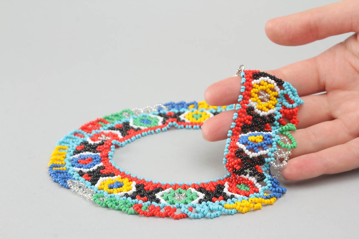 Ethnic beaded necklace photo 4