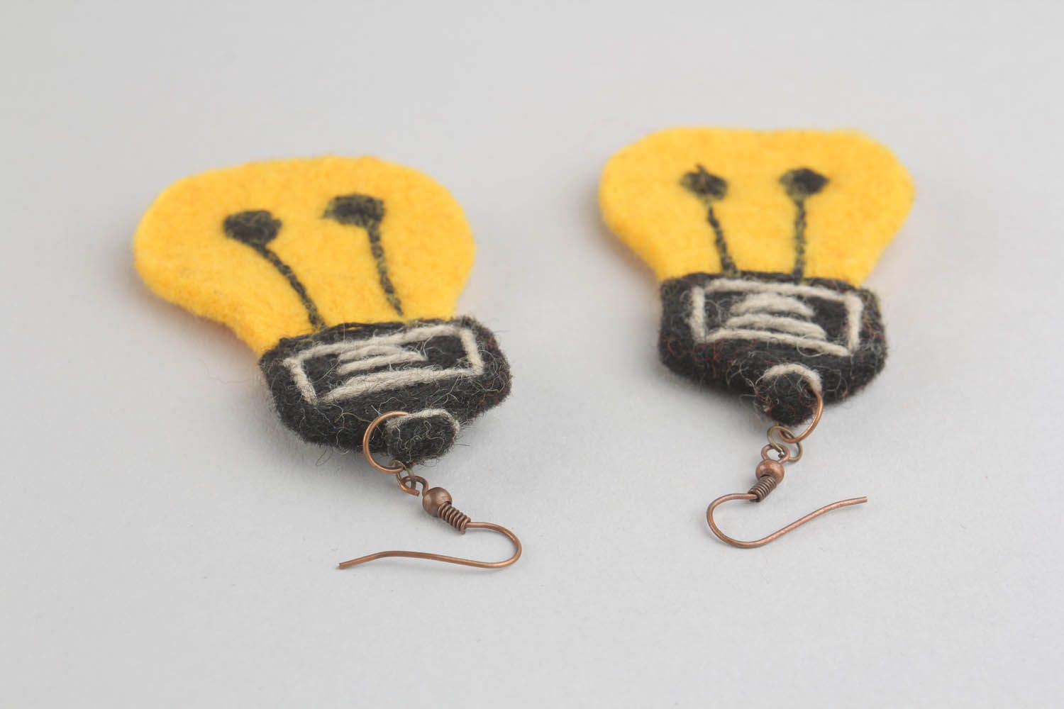Earrings made ​​of wool and felt photo 3
