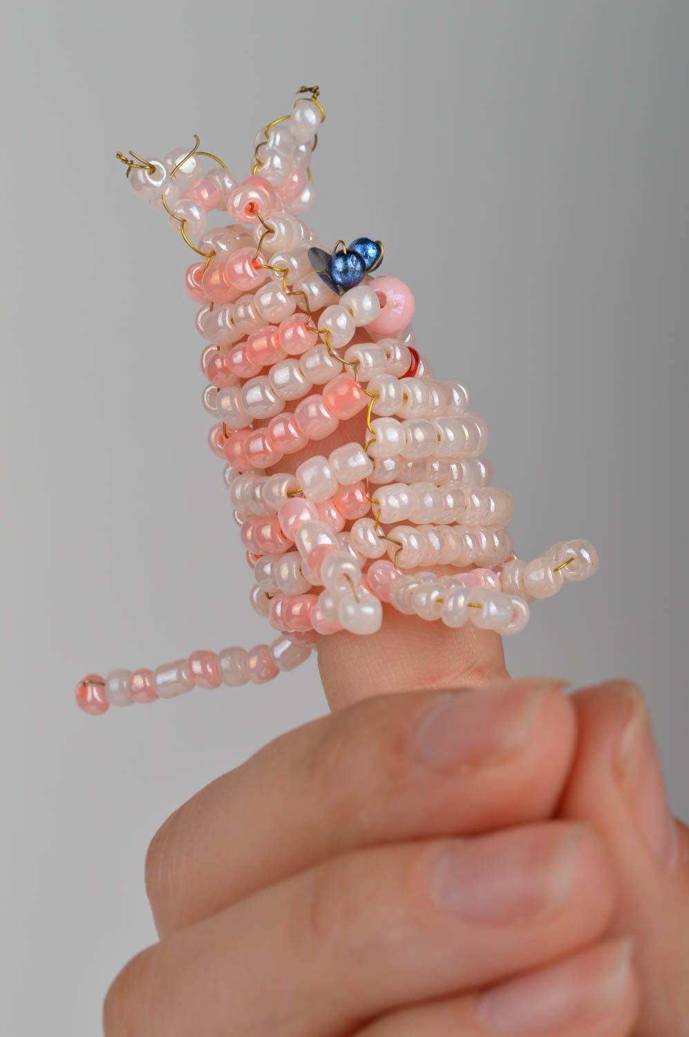 Handmade designer cute finger toy pink funny cat made of Chinese beads photo 5