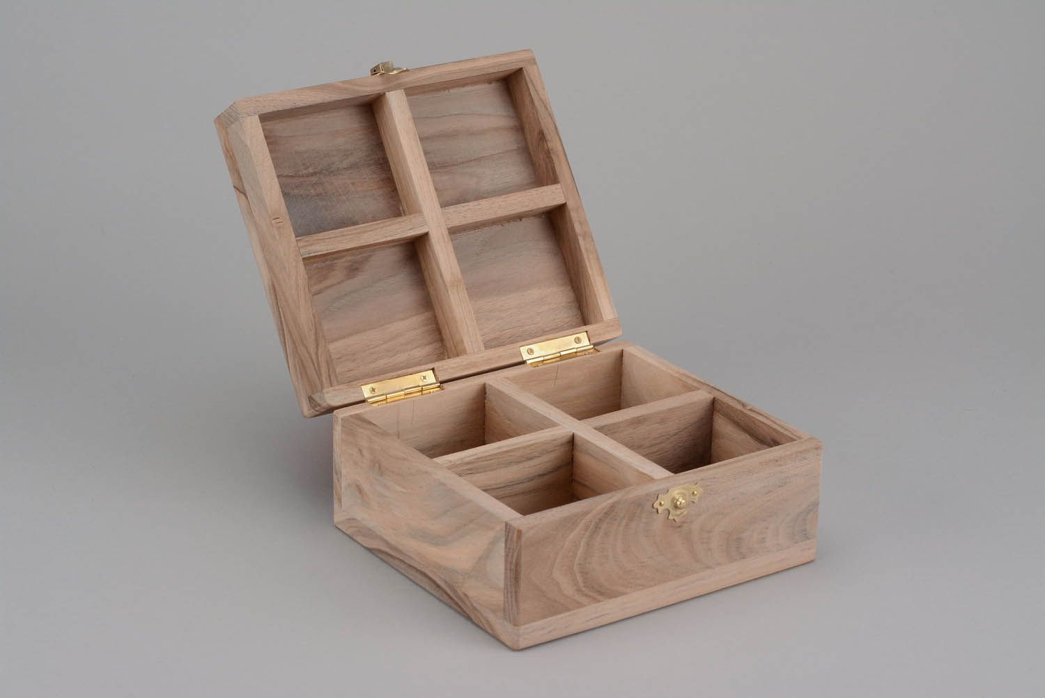 Blank-Box Made of Wood photo 2