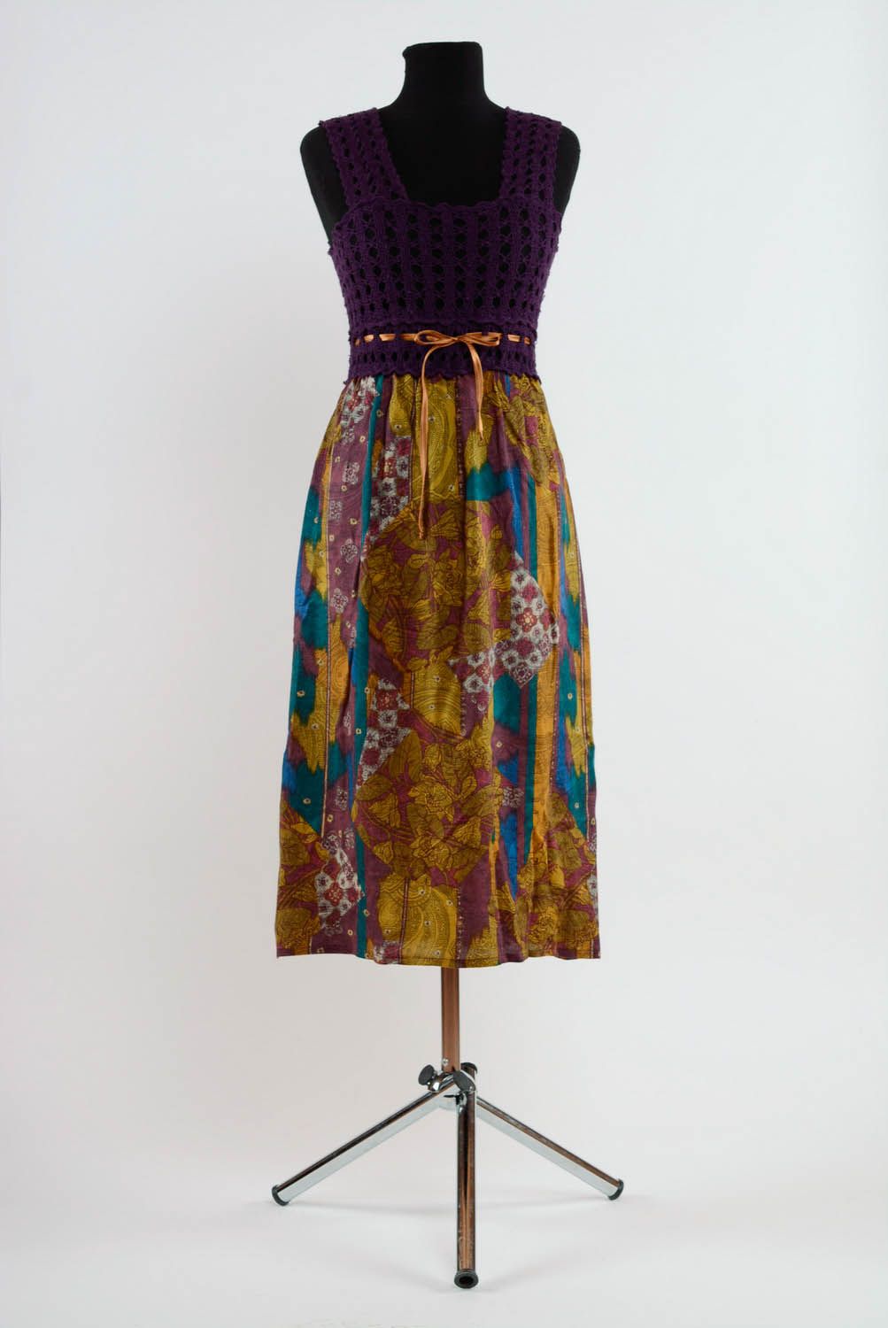 Robe longue violette en acrylique et demi-laine photo 1