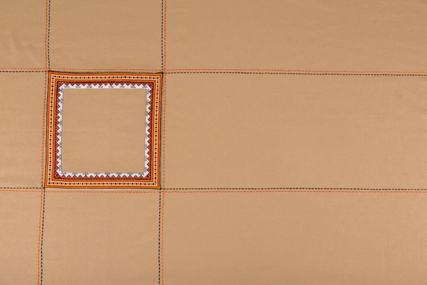 Handgemachte beige Tischdecke mit Stickerei Baumwolle foto 2