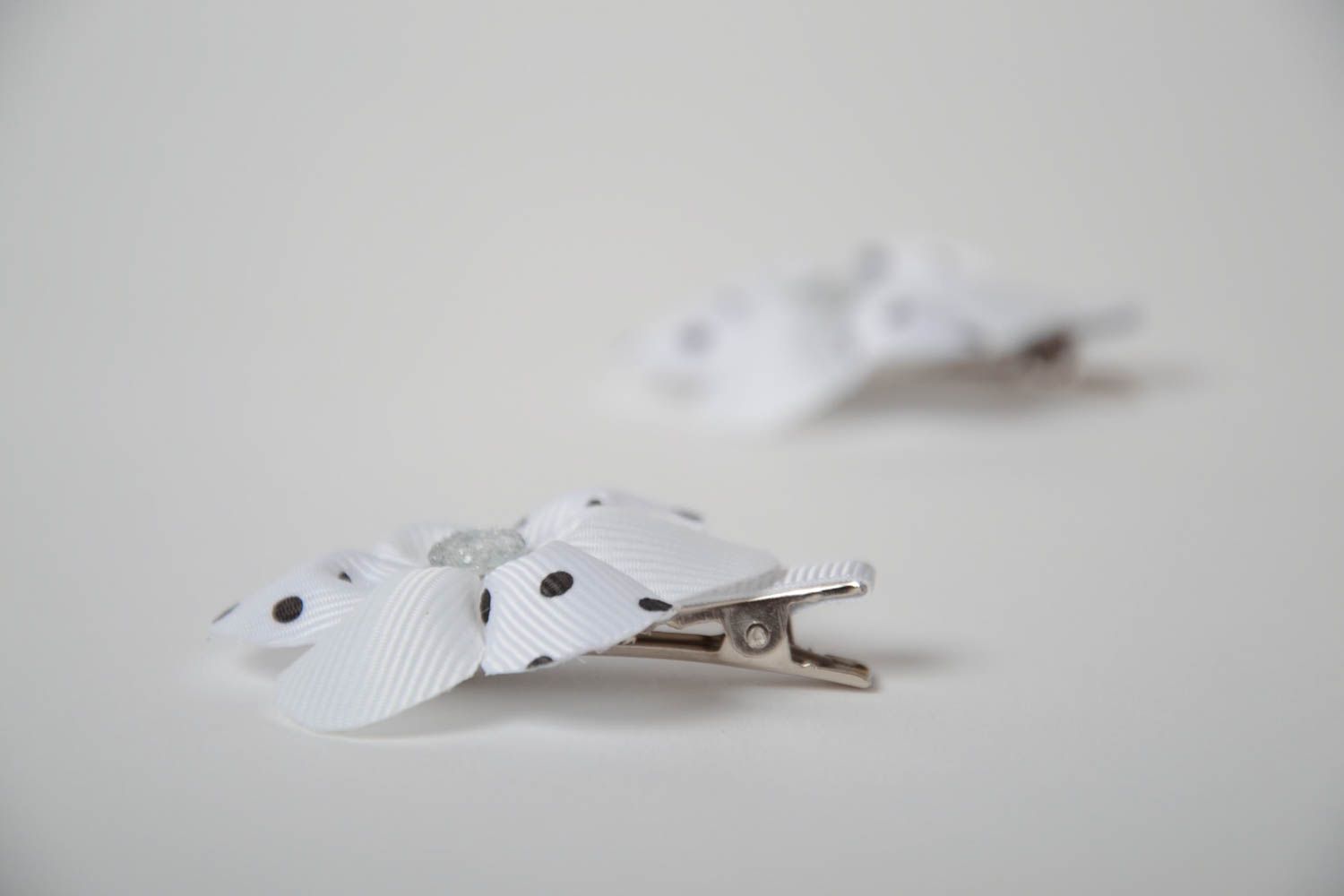 Handmade children hair clips with white polka dot ribbon flowers set of 2 items photo 4