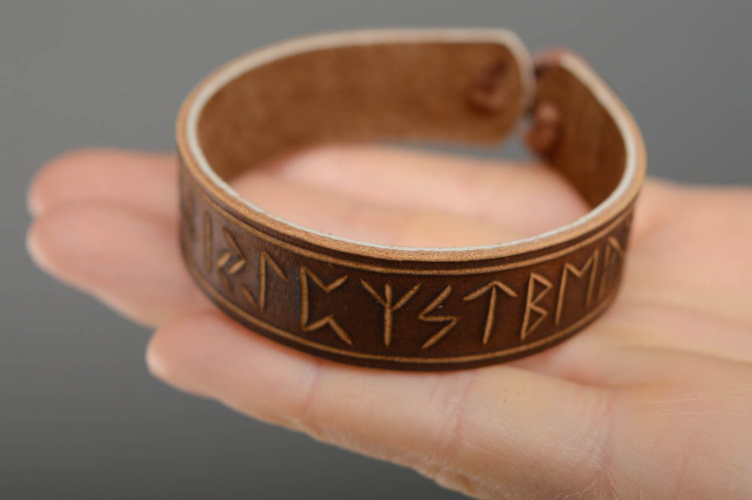Unisex runic leather bracelet photo 4