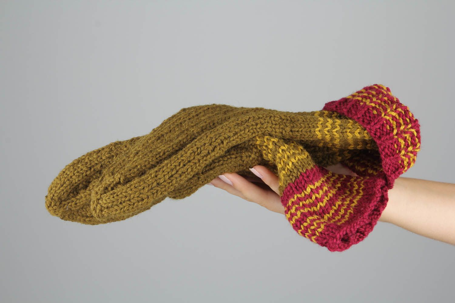 Meias quentes verdes tricotadas de lã à mão roupas de mulher artesanais foto 5