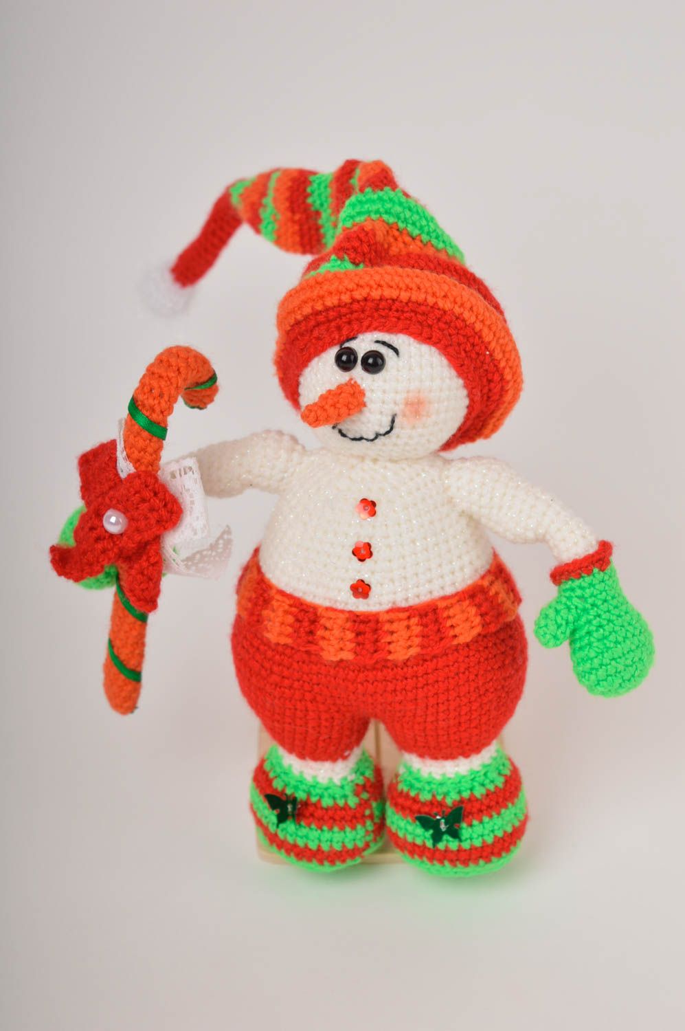 Peluche bonhomme de neige Jouet fait main tricoté en acrylique Cadeau enfant photo 3
