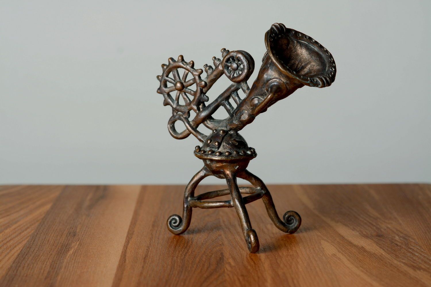 Sculpture bronze trompette méchanique photo 4