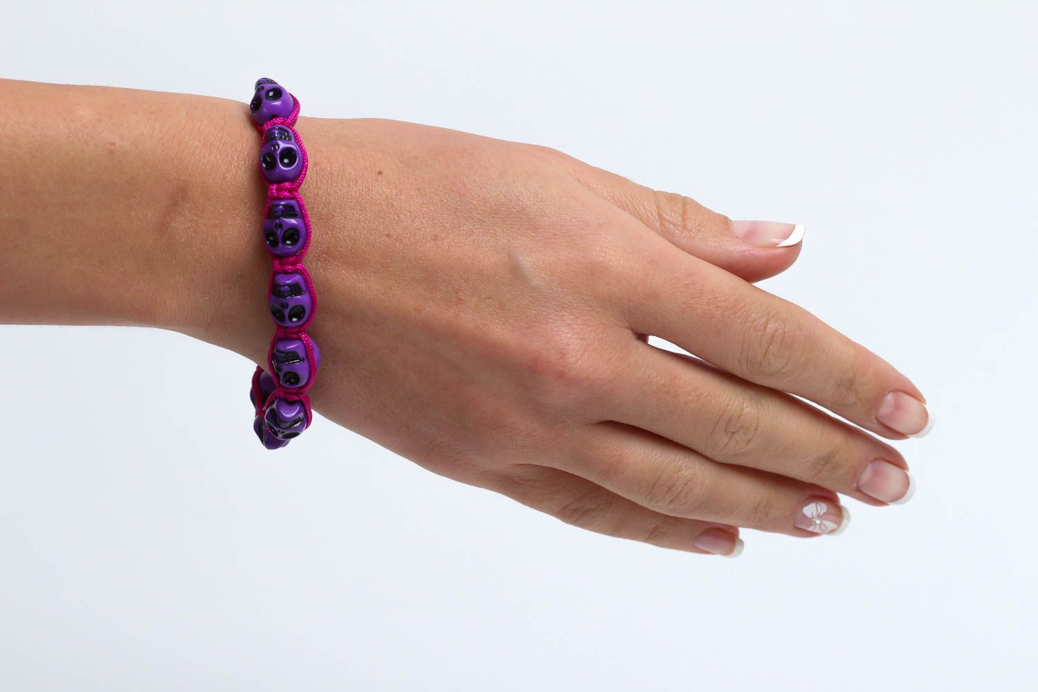 Purple strand skull beads bracelet on red cord for young girls photo 5