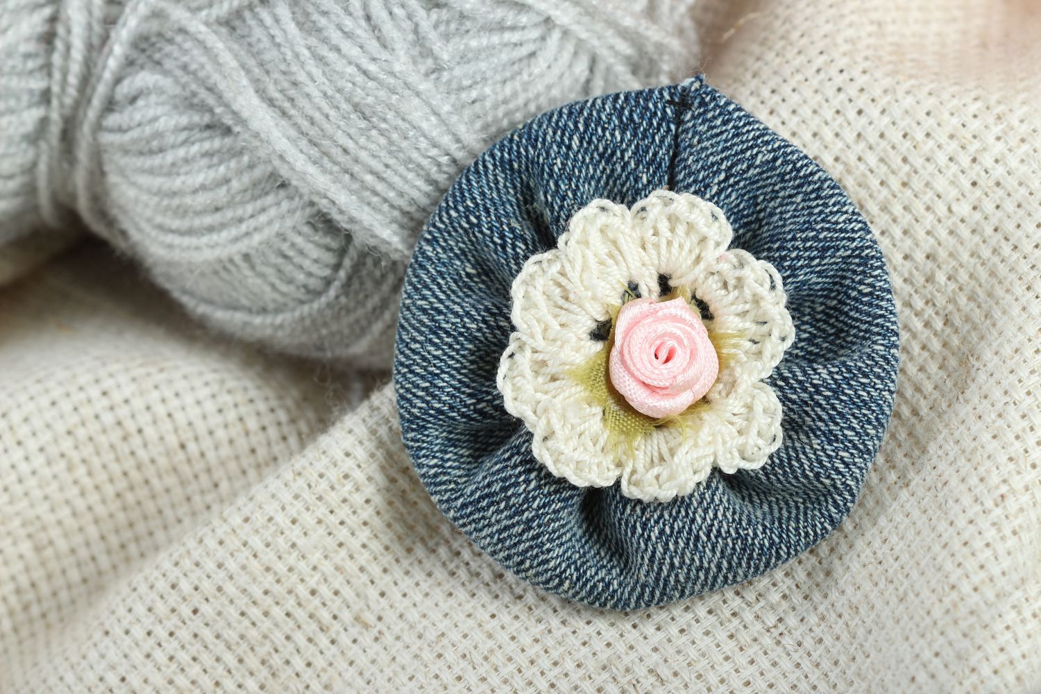 Handmade crocheted flower art supplies beautiful textile flower diy supplies photo 1