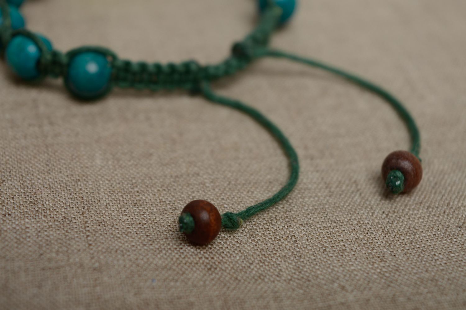 Bracelet en macramé avec perles en bois Best friends vert original fait main photo 4