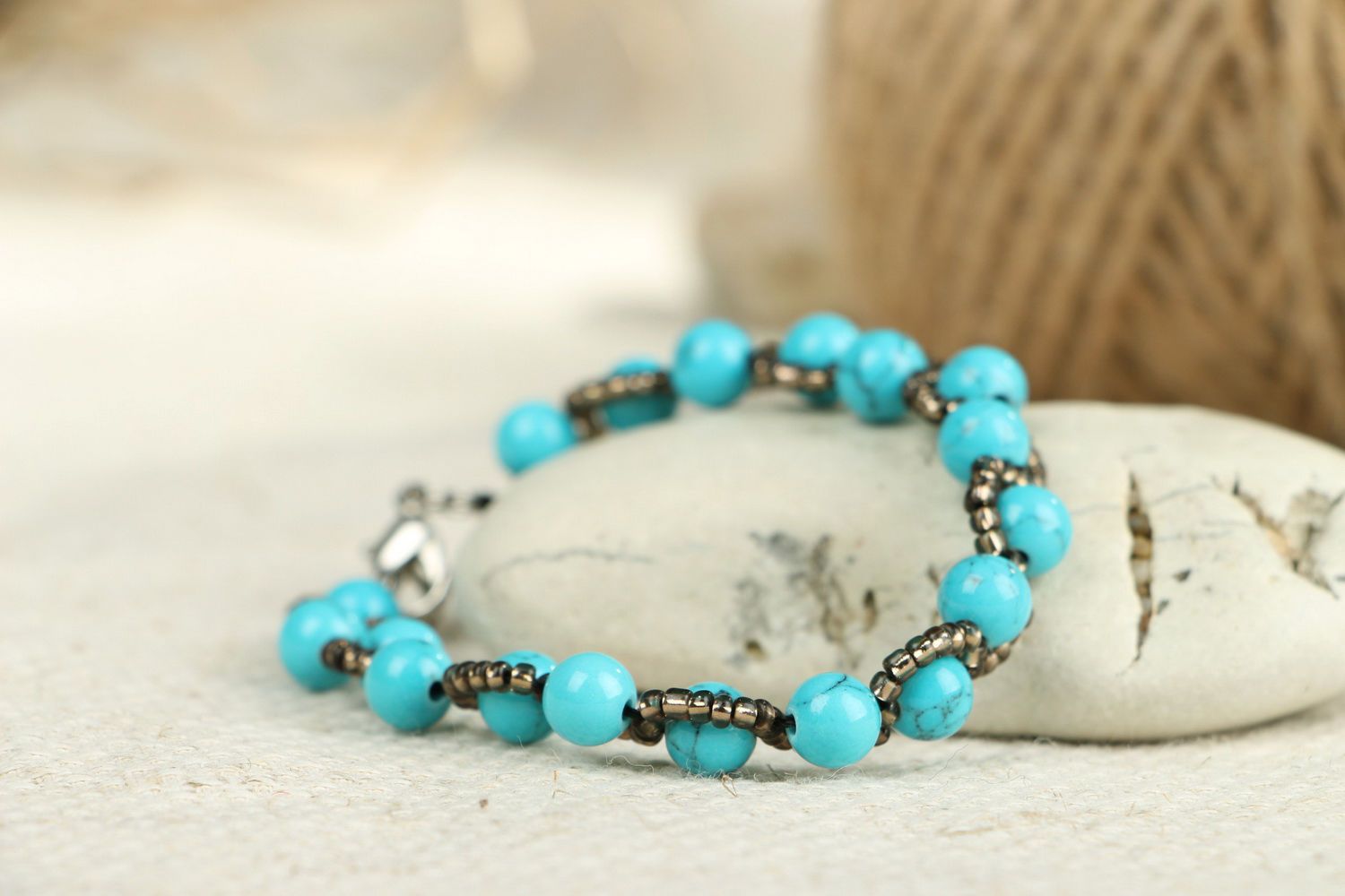 Handmade bracelet with turquoise photo 1