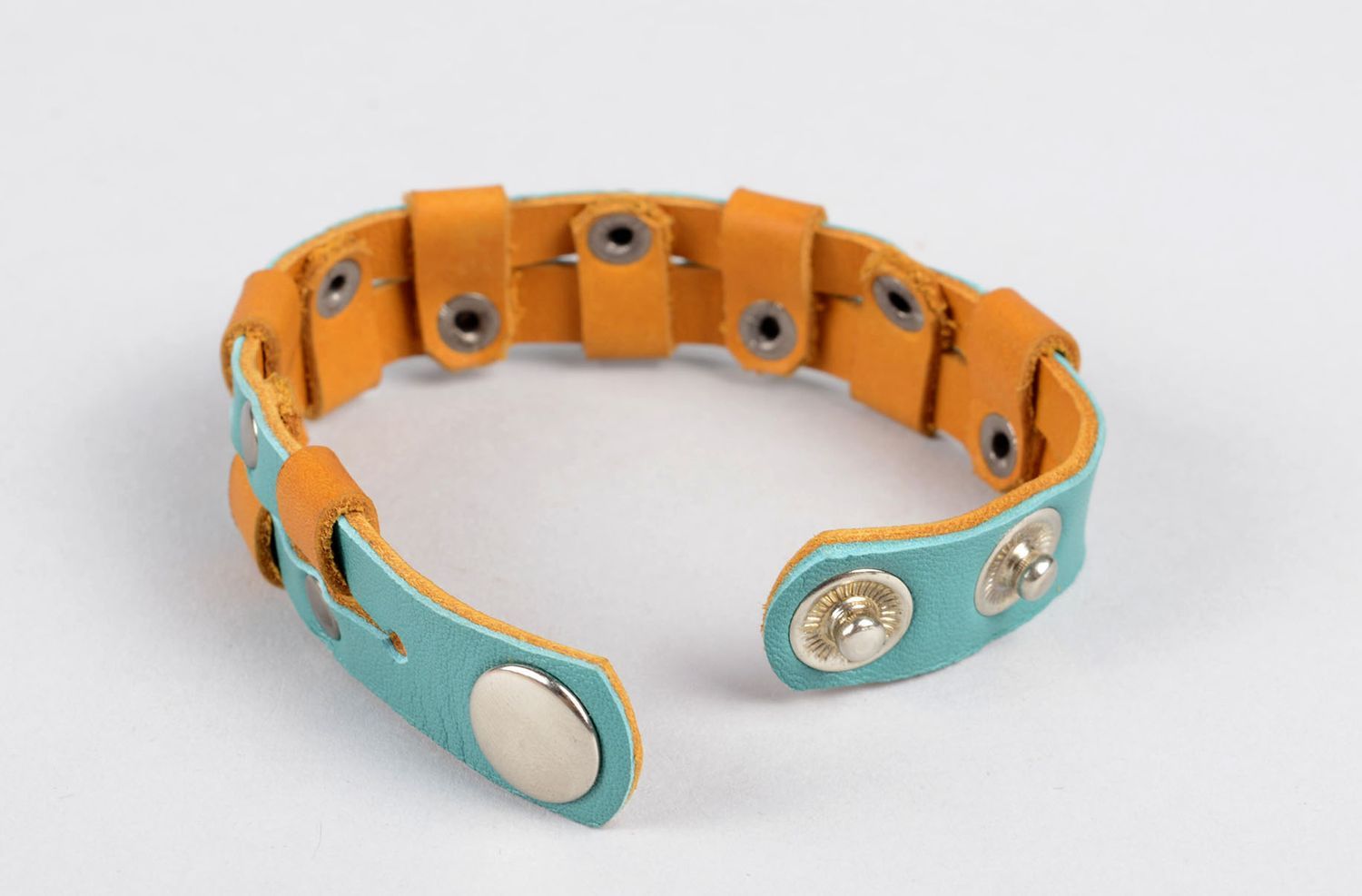 Handmade Designer Schmuck Leder Armband Accessoires aus Leder zweifarbig  foto 4