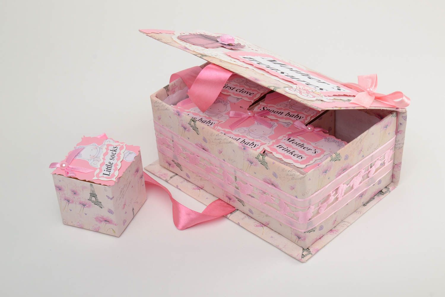 Schöne rosa Schatulle aus Pappe schön für besondere Baby Sachen Designer Handarbeit foto 2