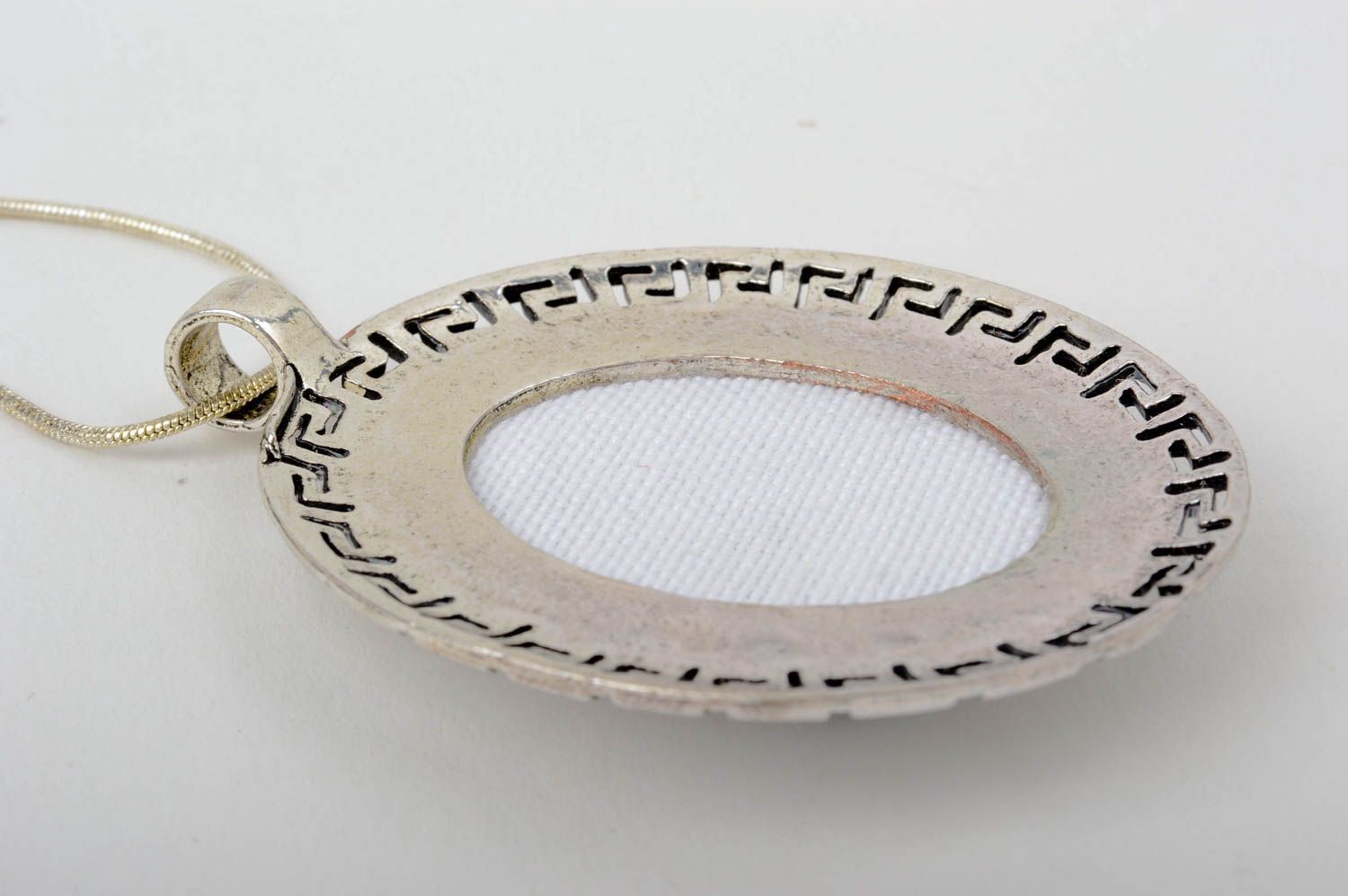 Handmade beautiful jewelry unusual metal pendant cute embroidered pendant photo 4