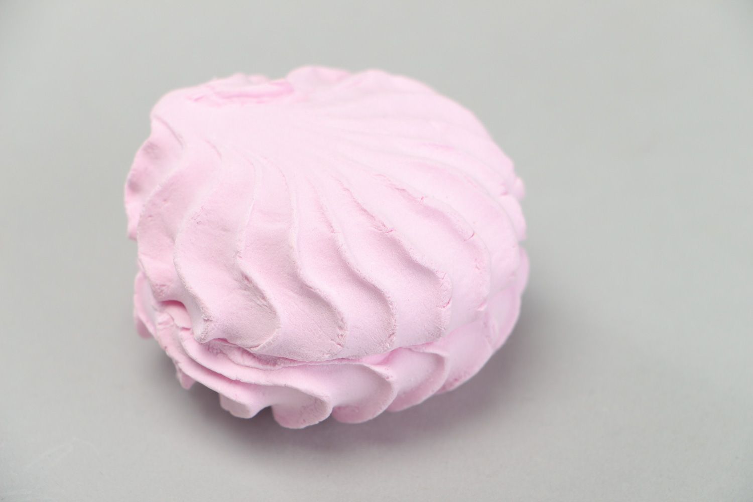 Dekorative Süßigkeiten aus Kunststoff handmade Schaumkuchen wunderbar schön foto 1