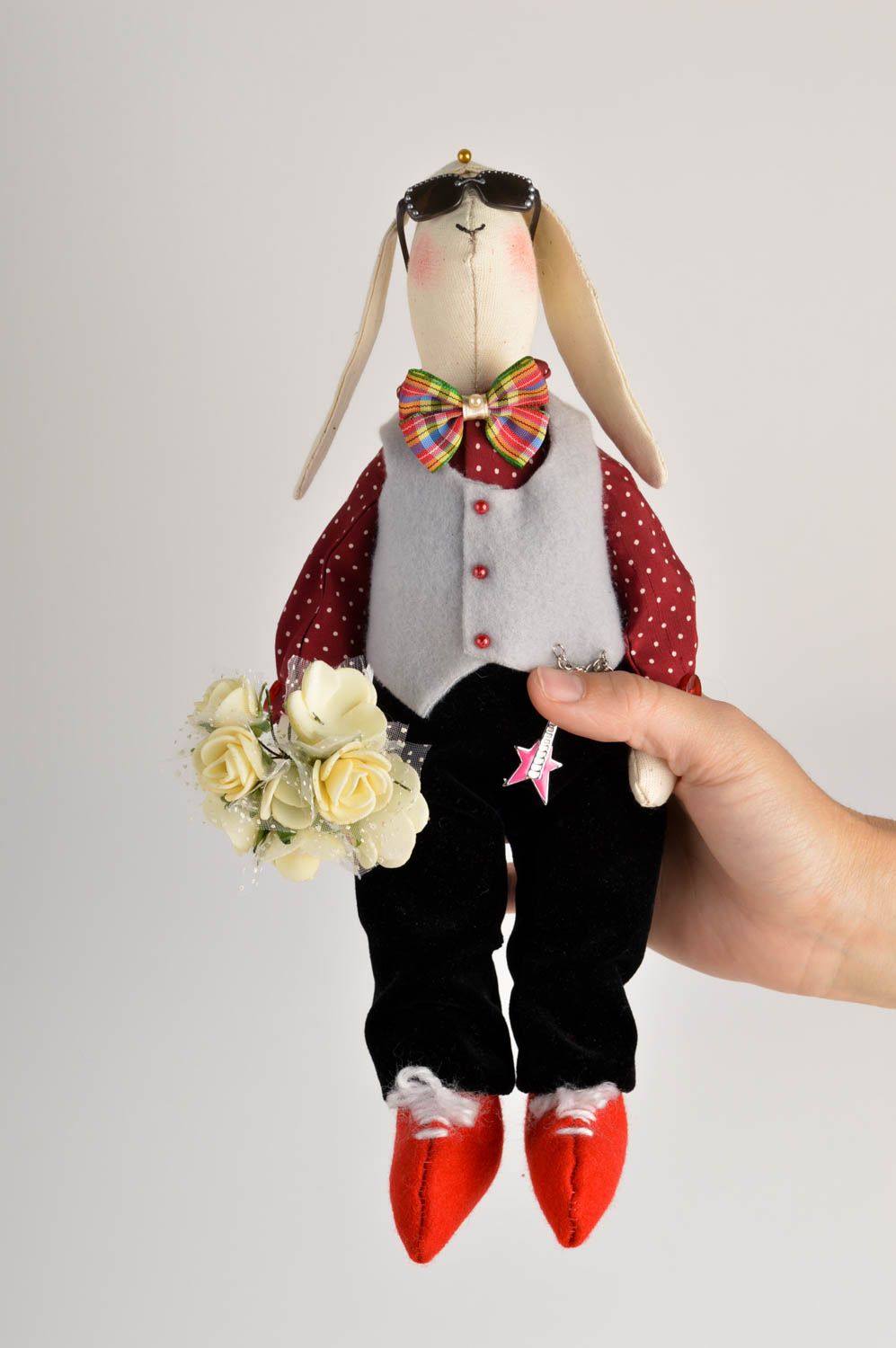 Jouet lapin avec bouquet Peluche faite main textile Décoration d'intérieur photo 2