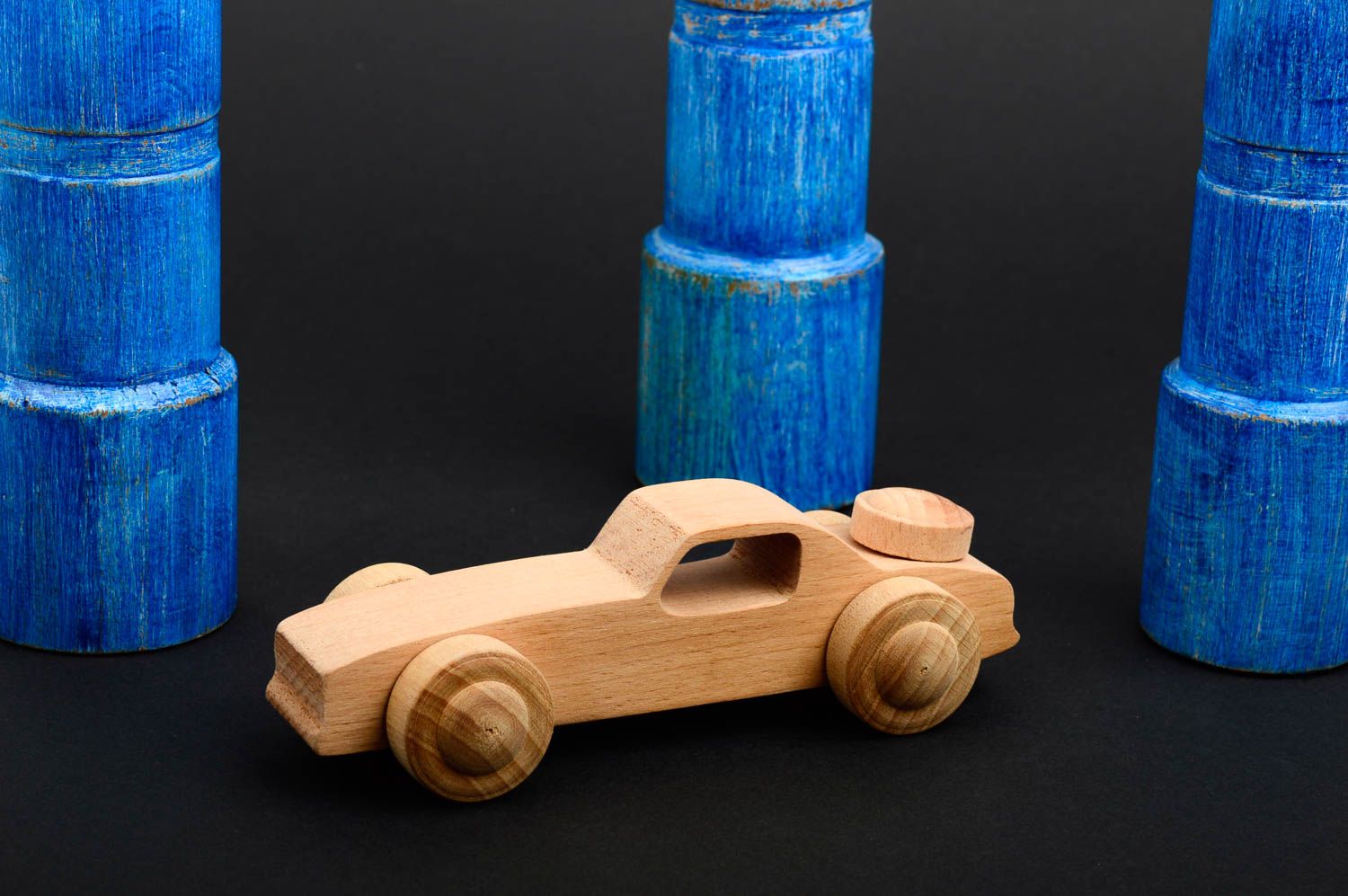 Auto aus Holz handmade Fahrzeug aus Holz ökologisch Holzspielzeug für Kinder foto 1