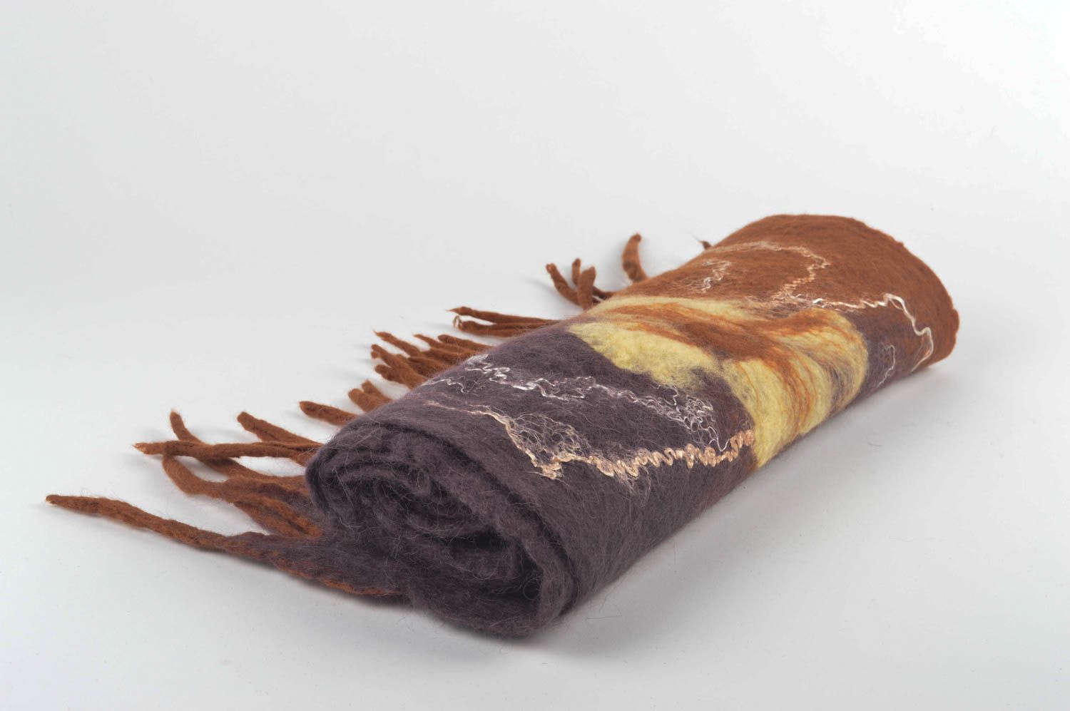 Женский шарф ручной работы шарф из шерсти коричневый теплый валяный шарф фото 4