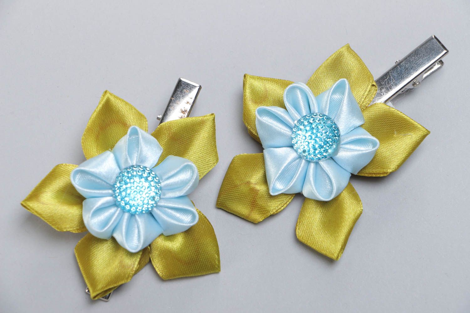 Set of 2 handmade decorative hair clips with blue and green satin flowers photo 2