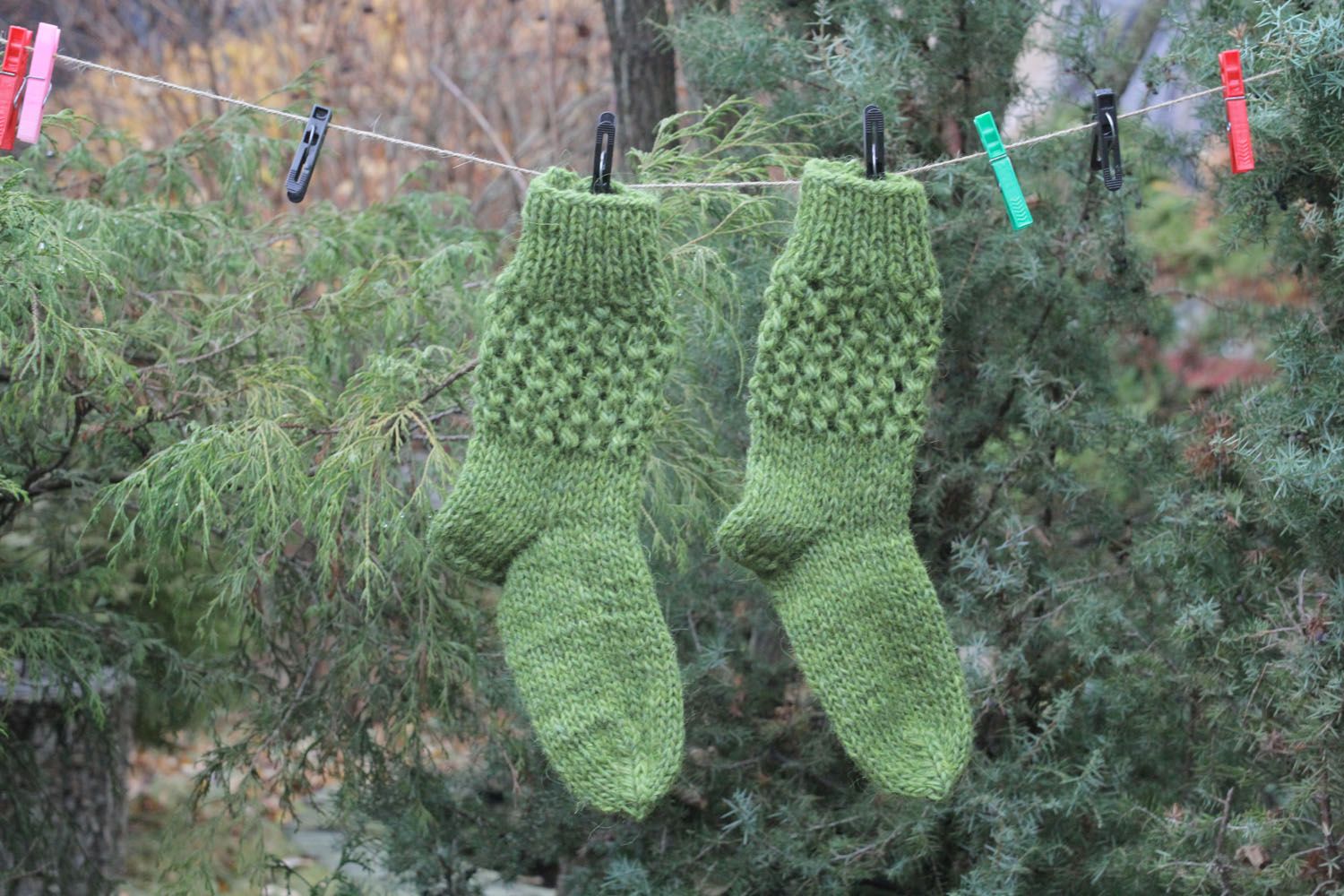 Lange Socken aus Wolle foto 1