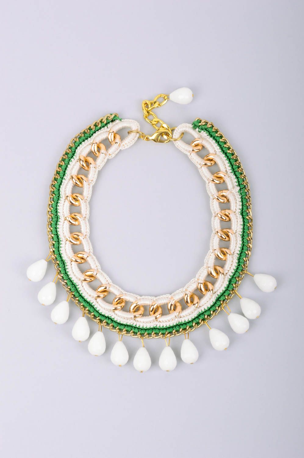Gros collier blanc vert Bijou fait main Cadeau femme avec pierres naturelles photo 1