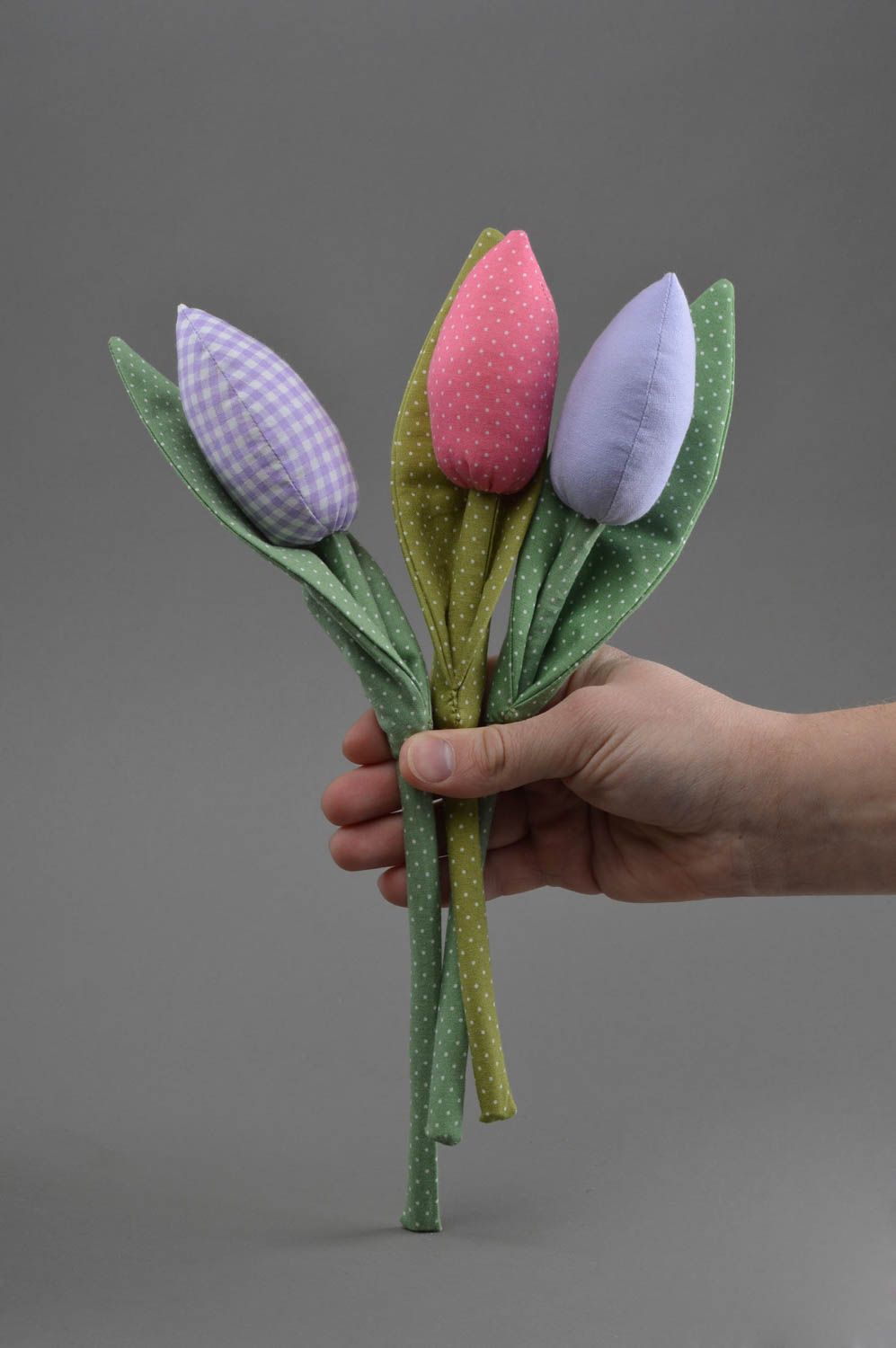 Тканевый тюльпан из хлопка мягкий для декора ручной работы розовый в горошек фото 4