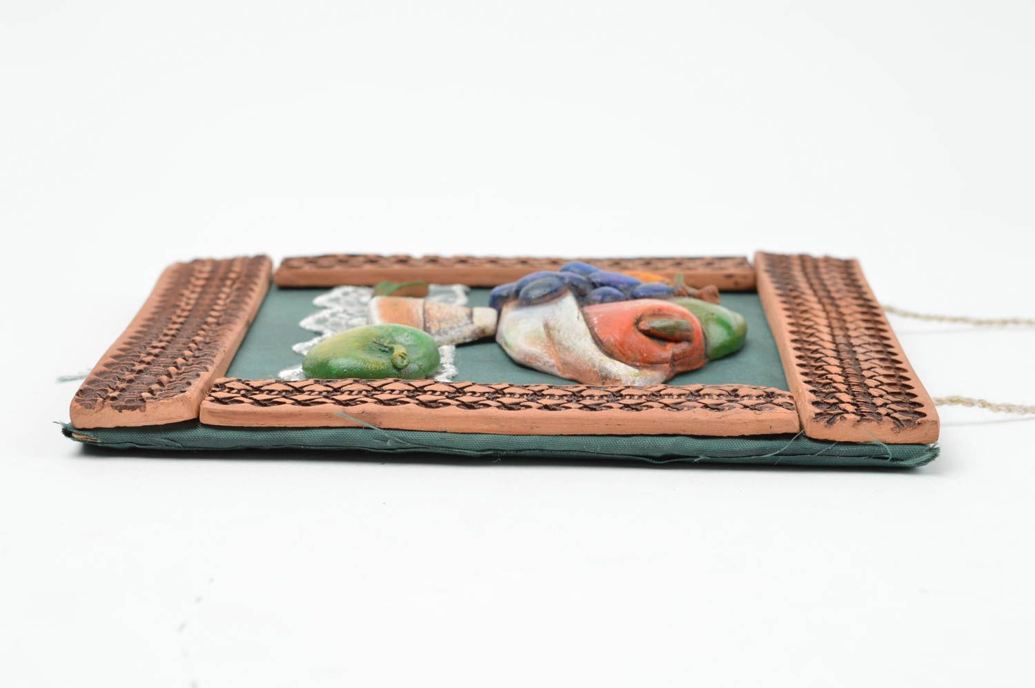 Керамическая плитка панно в рамке натюрморт из красной глины покрытый глазурью фото 3