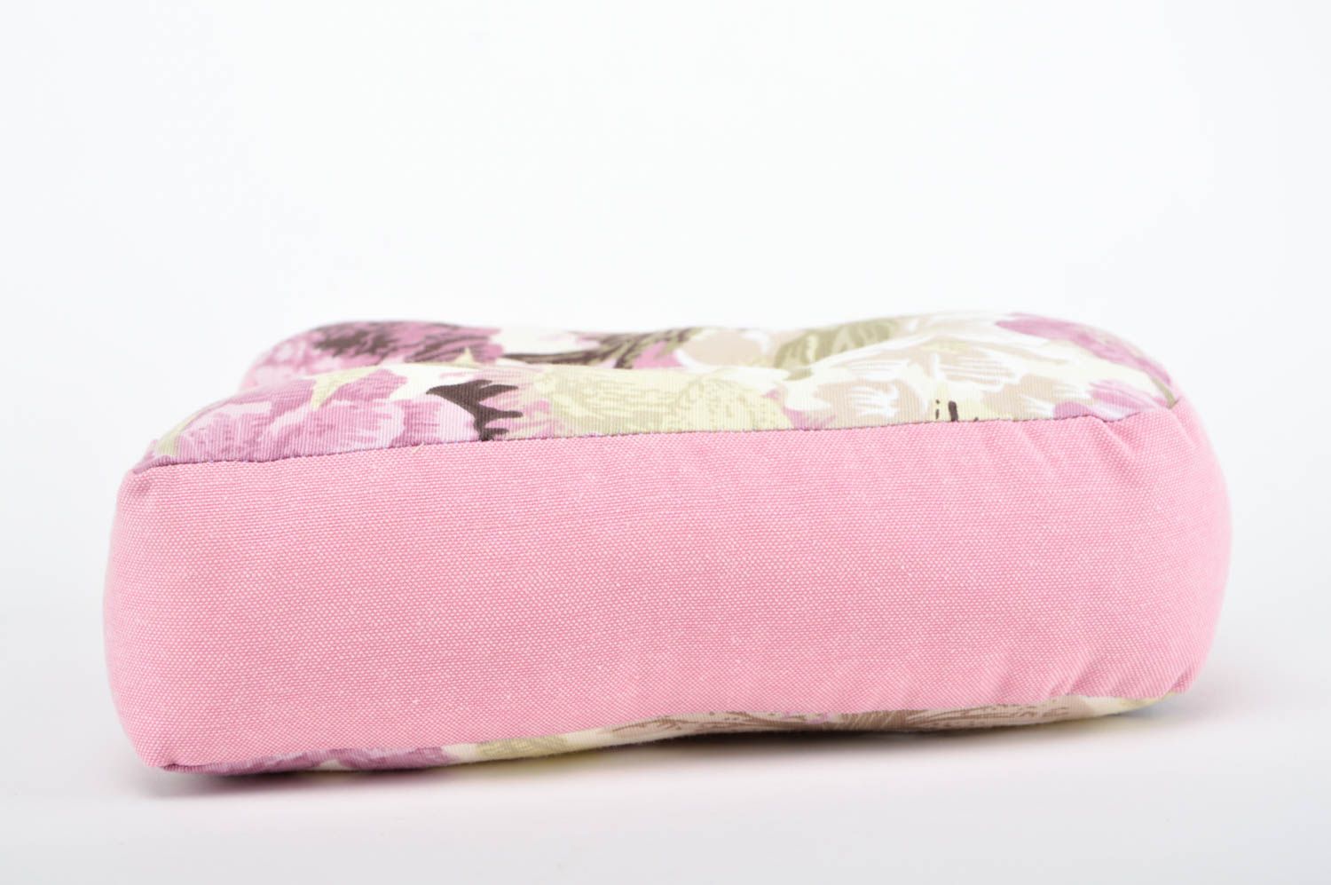 Мягкая буква А ручной работы подушка буква декоративная подушка розовая фото 3