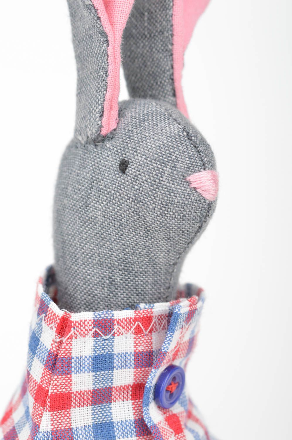 Schönes handgemachtes Kuscheltier Hase aus Textil künstlerisches Spilezeug toll foto 4