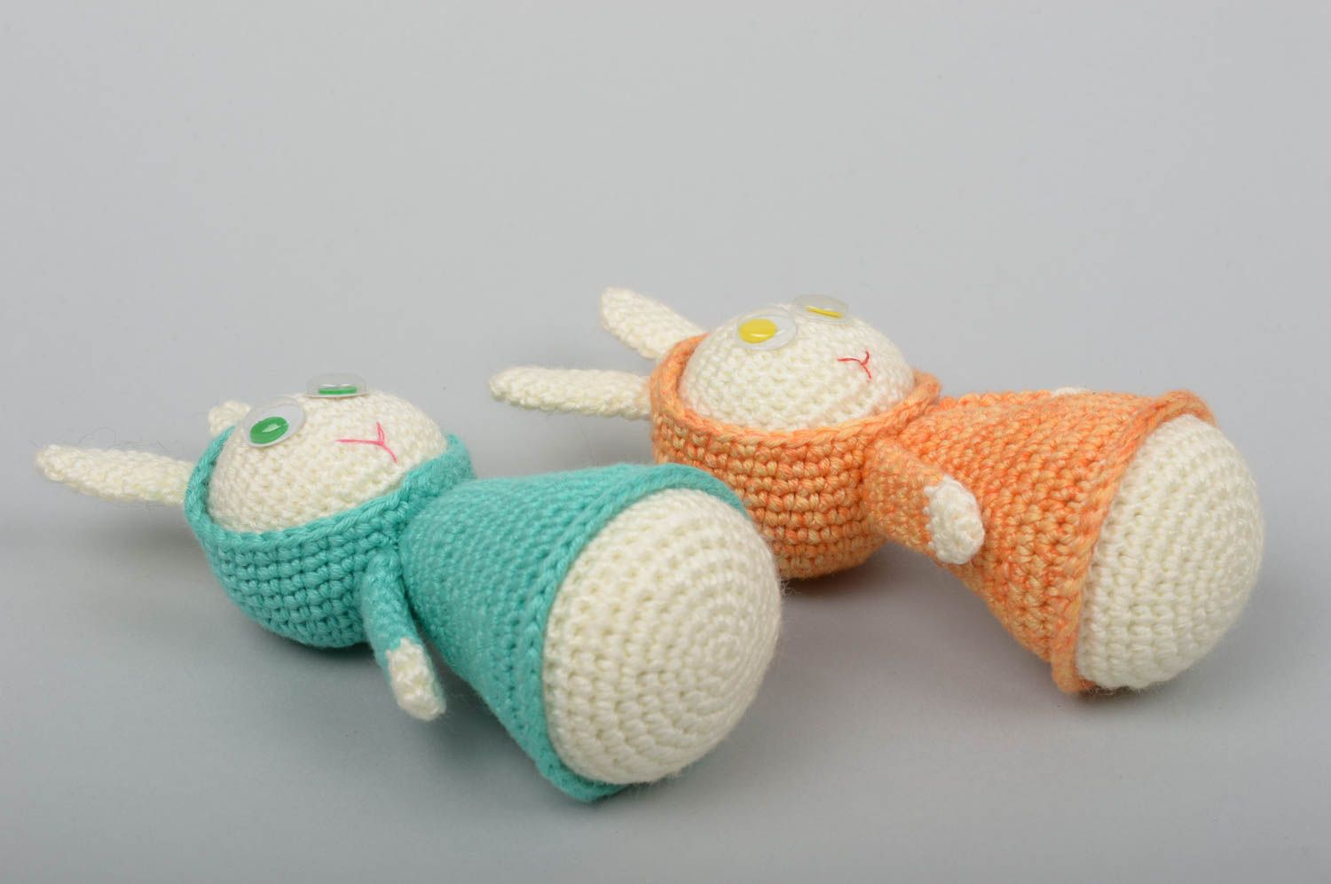 Peluches lapins faites main Jouets tricotés au crochet 2 pièces Cadeau enfant photo 4