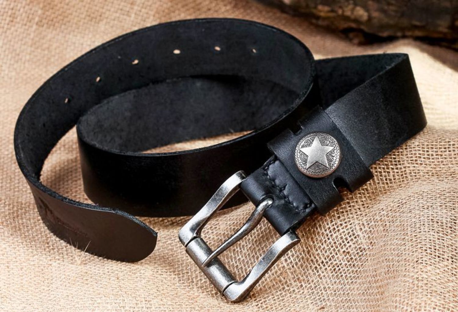 Black leather belt photo 1