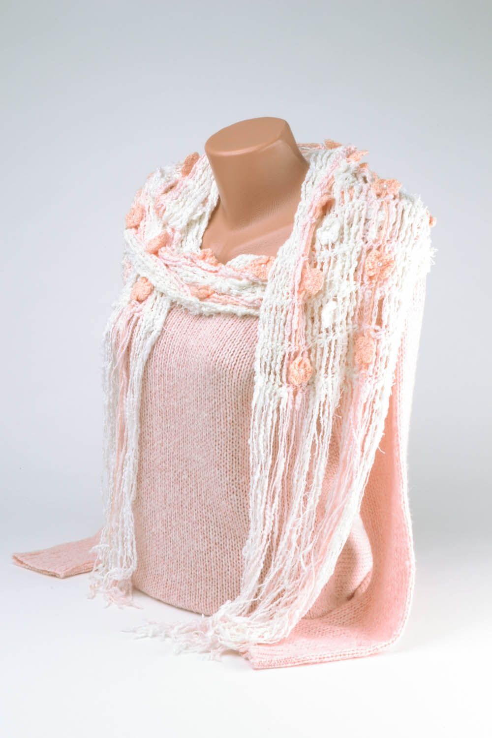 Écharpe tricotée au crochet pastel fait main photo 2