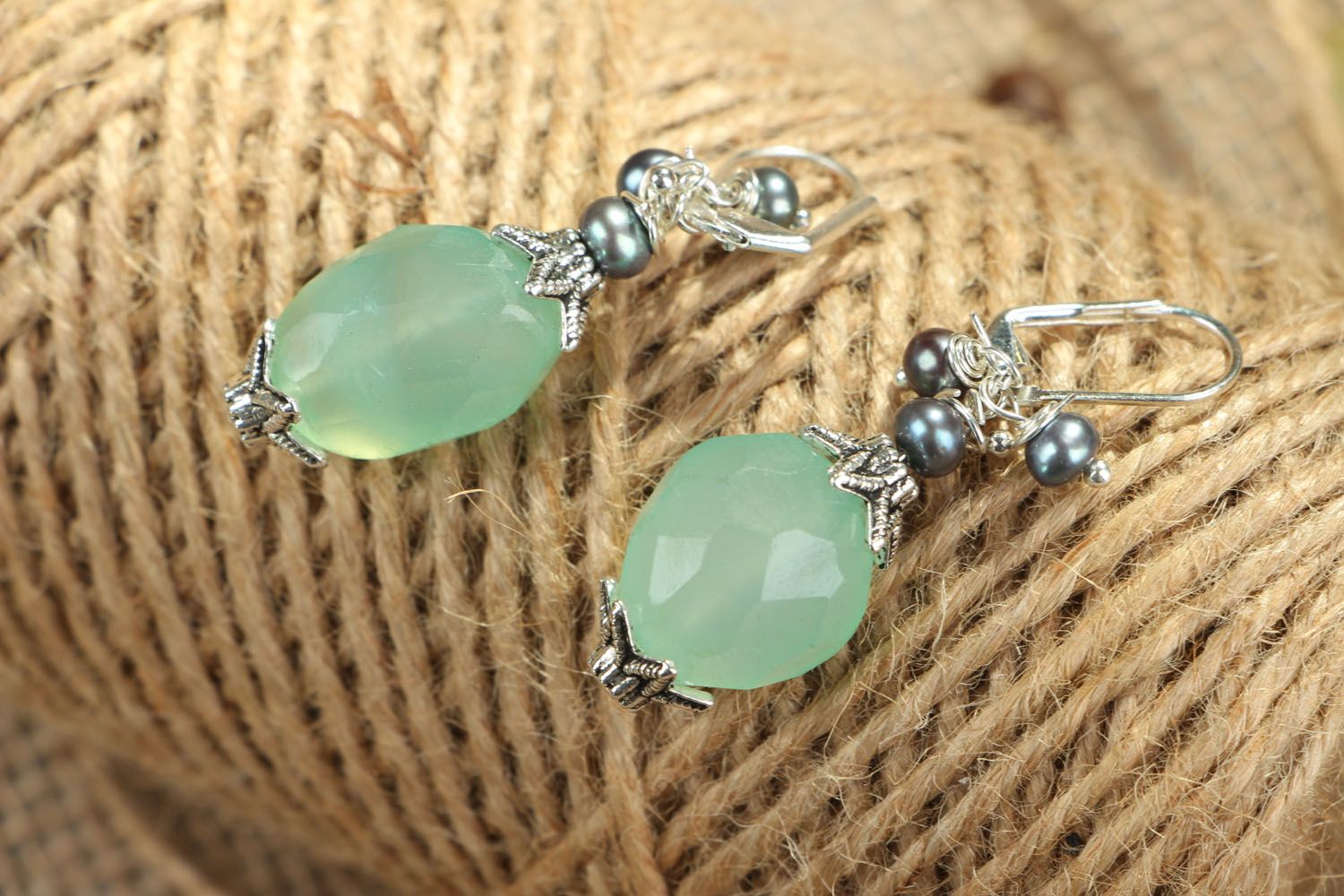 Earrings with chalcedony and black pearls photo 4
