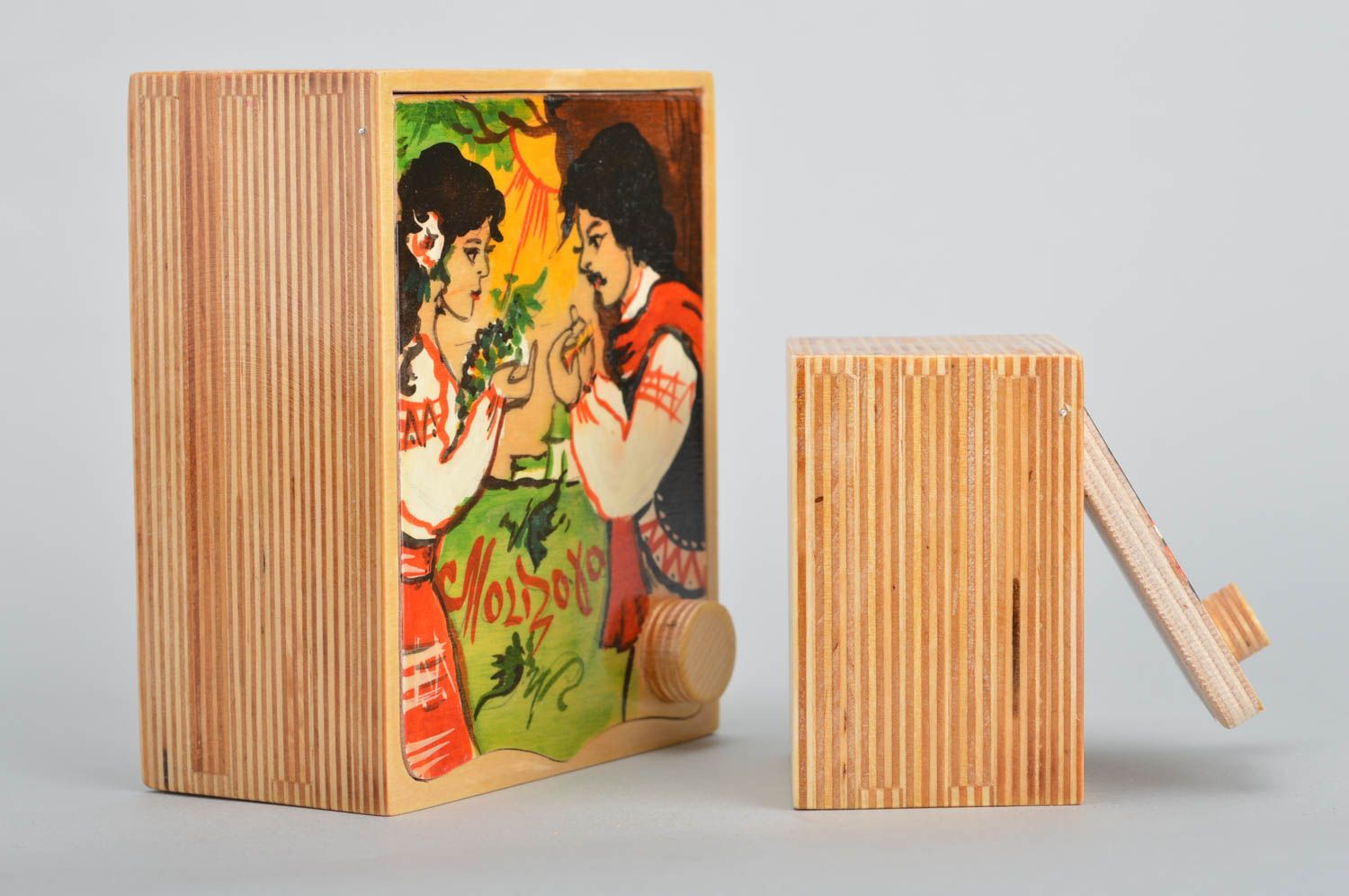 Conjunto de dos joyeros artesanales rectangulares de madera contrachapada  foto 2