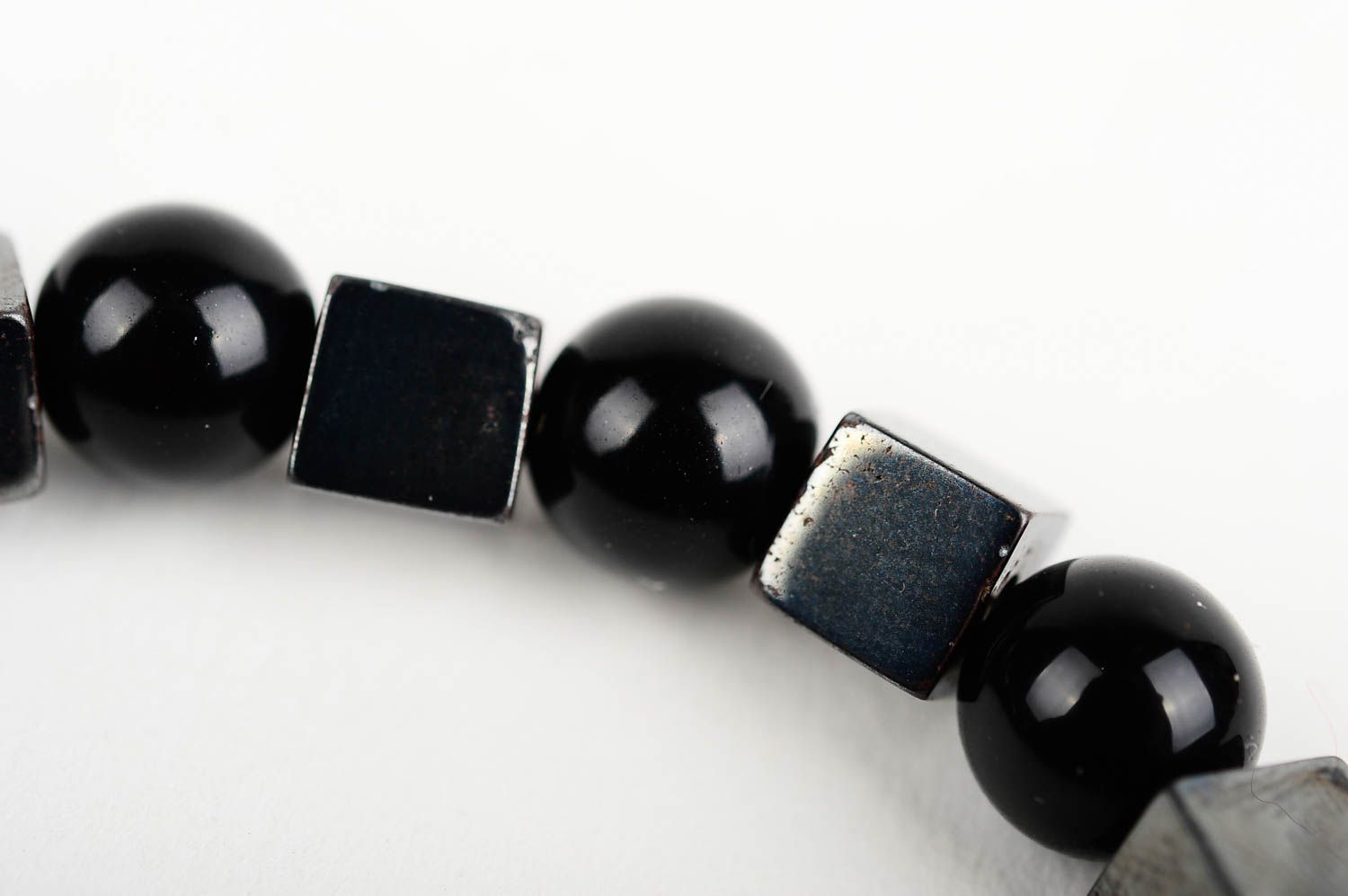 Bracelet pierres naturelles Bijou fait main noir Accessoire pour femme de mode photo 4