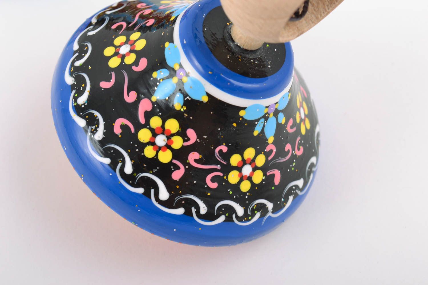 Handmade painted wooden spinning tops set 3 pieces educational children's toys photo 5