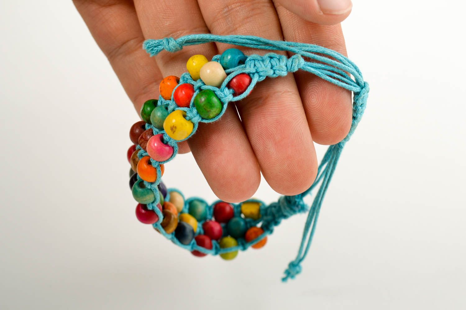 Bracelet multicolore Bijou fait main tressé en perles de bois Cadeau pour ado photo 5