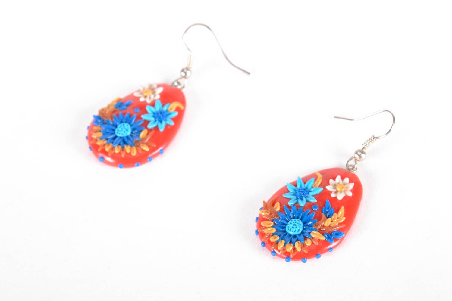 Bright earrings made using filigree technique photo 1