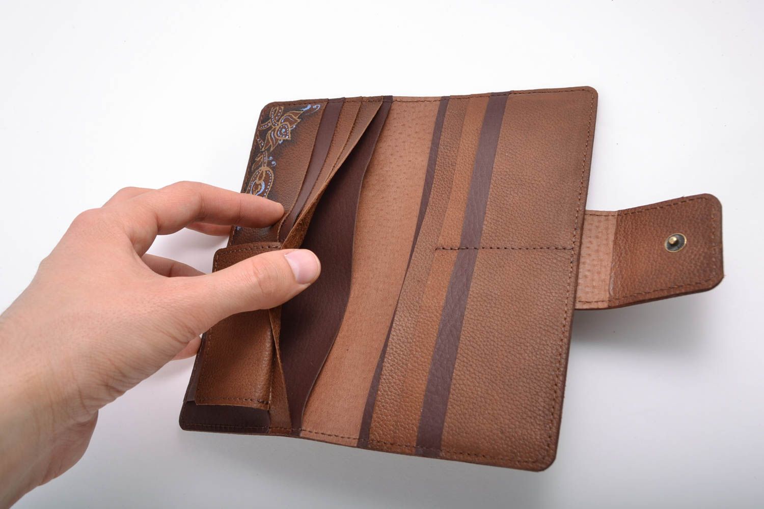 Handgemachte Brieftasche aus Leder für Damen mit Bemalung foto 2