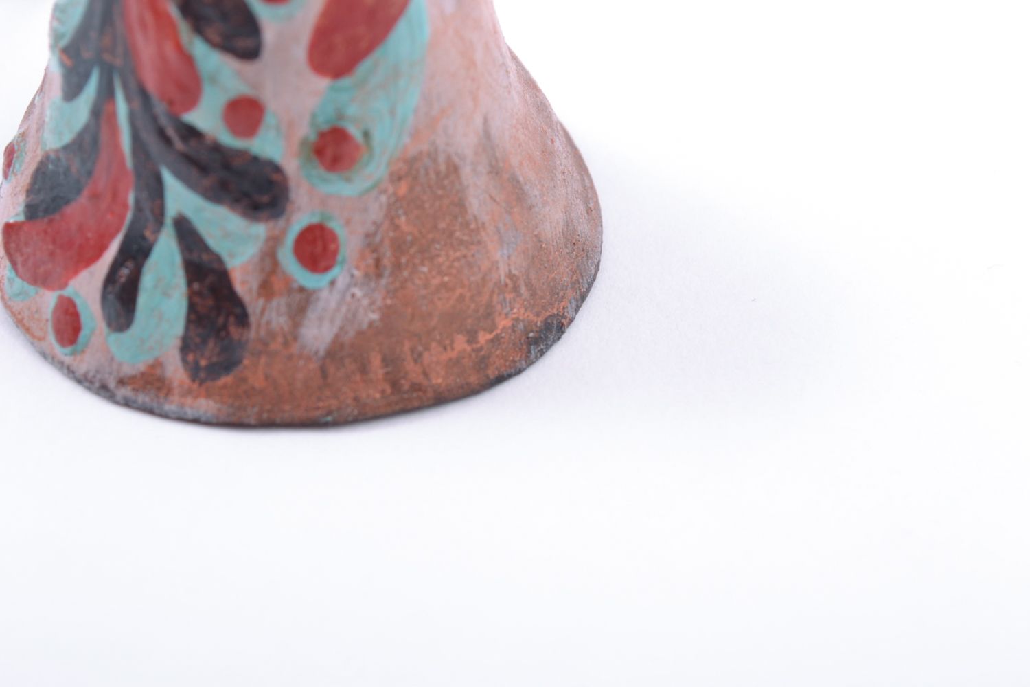 Petite cloche en terre cuite à motif peinte de couleurs acryliques faite main photo 3