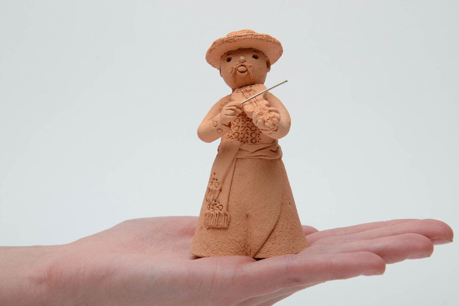 Statuetta musicista in argilla fatta a mano figurina decorativa in ceramica  foto 5