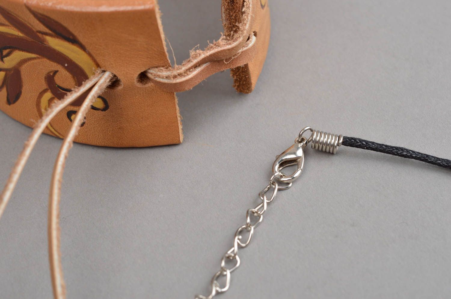 Unusual handmade leather pendant leather bracelet artisan jewelry designs photo 4