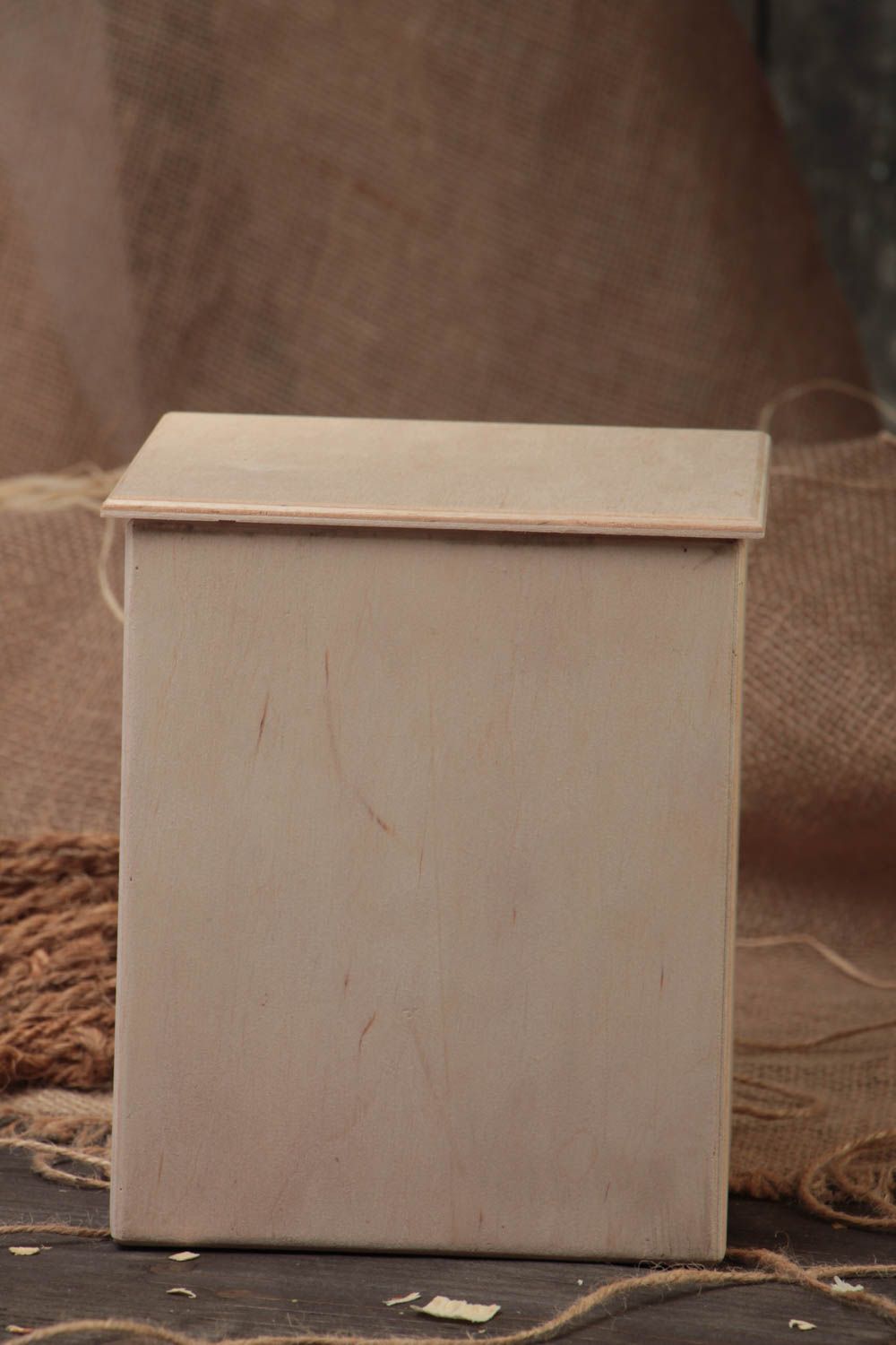 Boîte en bois brut faite main à épices en contreplaqué pratique et originale photo 1