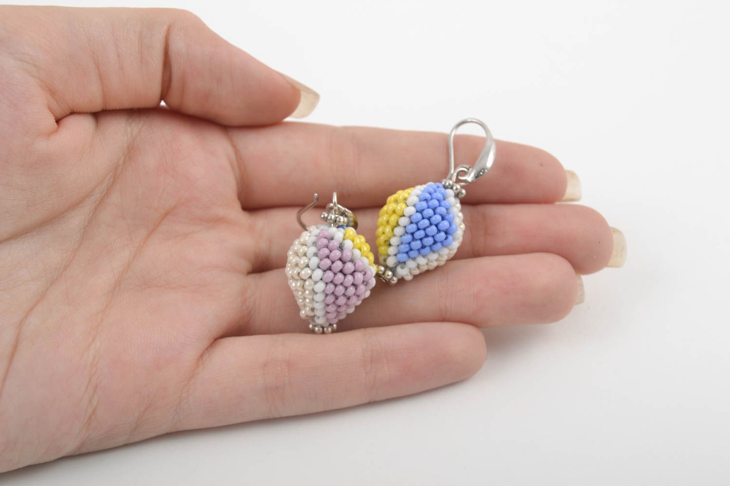 Handmade beaded cute earrings designer stylish earrings elegant jewelry photo 4